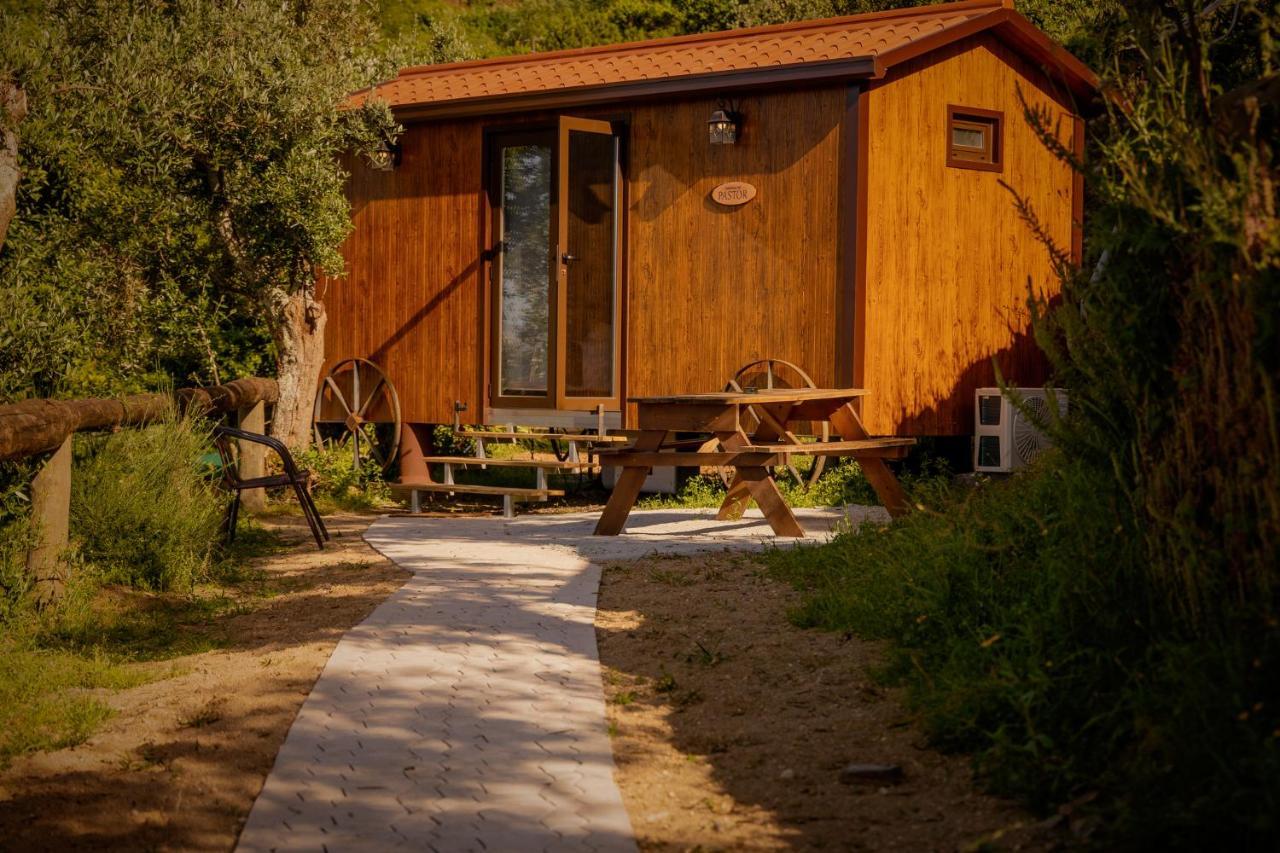 Arrabia Guest Houses Glamping Raiva エクステリア 写真